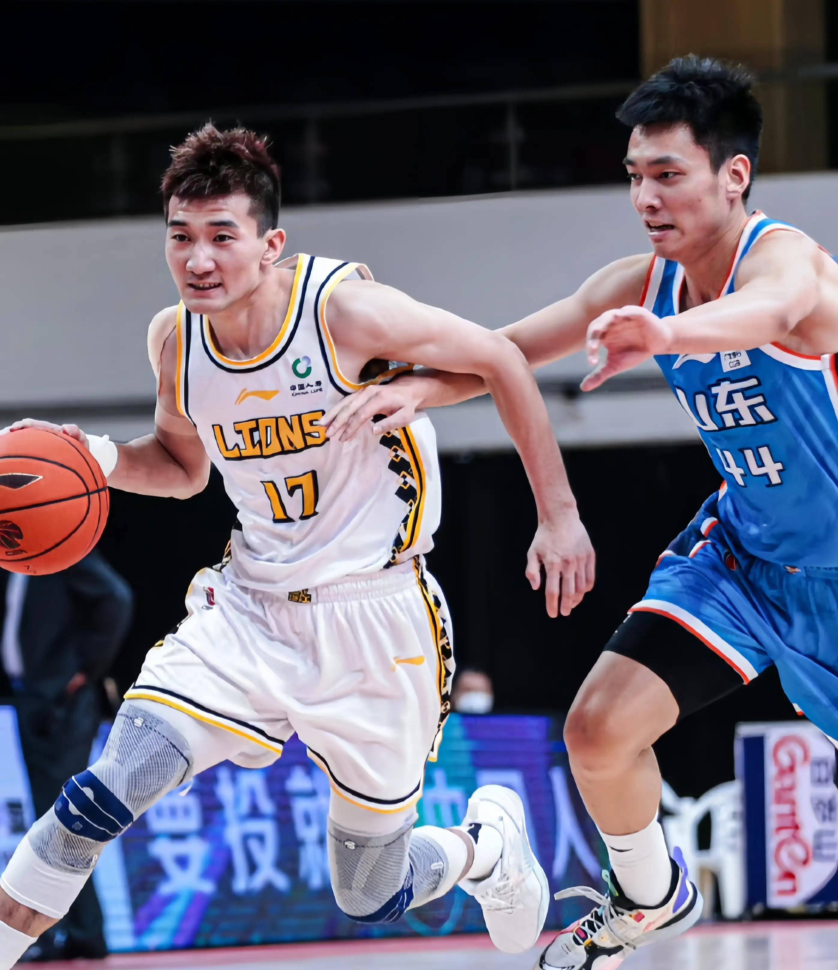 国转会费中 国转会费中